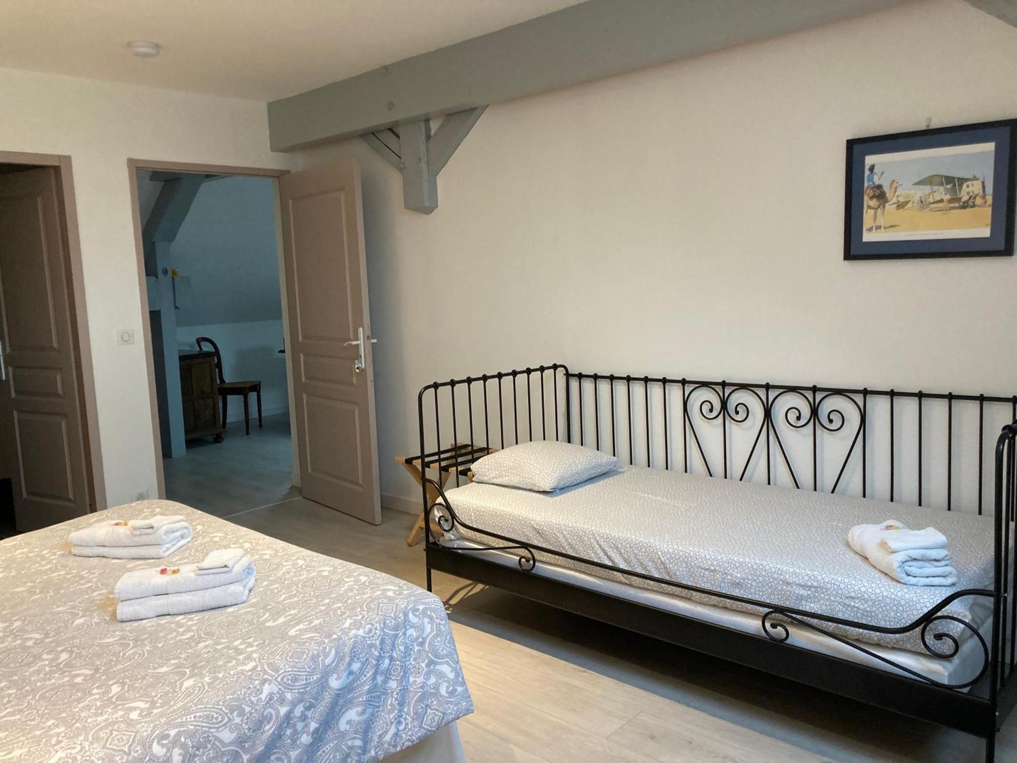 Chambres D'Hotes Maison Gille นุย-แซ็ง-ฌอร์ฌ ภายนอก รูปภาพ